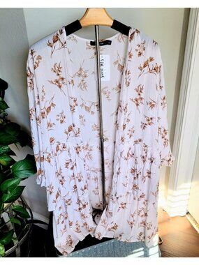 Doe & Rae NWT LG Floral Lightweight Open Front Sheer Tunic/Cardigan/Kimono